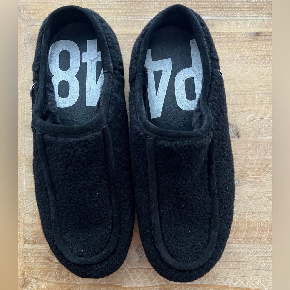 P448 Bubble Genuine Shearling Slipper In Black size 8.5 - Picture 3 of 11